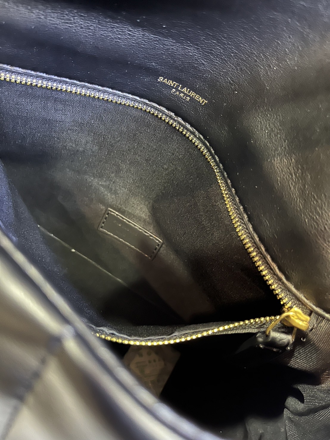 YSL PUFFER MEDIUM IN NAPPA LEATHER 35cm กระเป๋าสะพาย เกรดหนังสวยเต็มใบ เกรดออริ 1:1 ใช้งานต่างประเทศได้