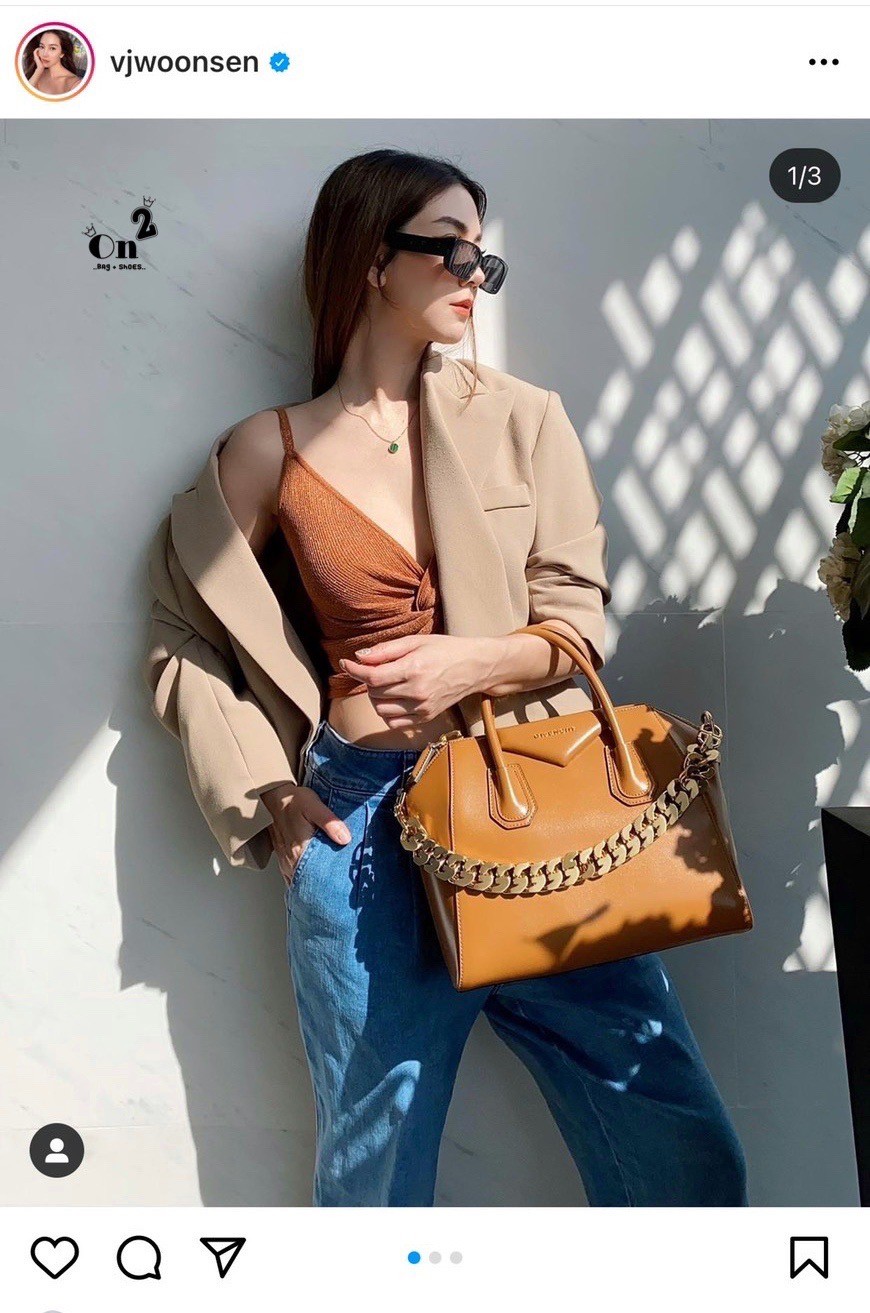 GIVENCHY Antigona Chain Small leather tote bag 10" กระเป๋าสะพายทรงหมอน งานซิปบน หนังเรียบ อะไหล่ทอง กระเป๋าสุดคลาสสิก ใบเดียวก็เอาอยู่ Day to Night Bag เข้าได้กับลุค Smart Casual