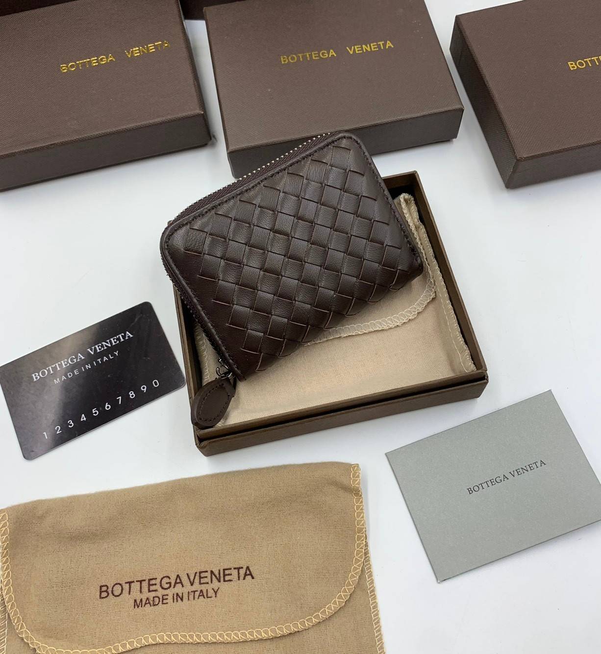 พรีเมี่ยมกิ๊ฟแท้ 100% 】หนังแท้ Bottega Veneta Intrecciato Nappa Short Zip Around Wallet