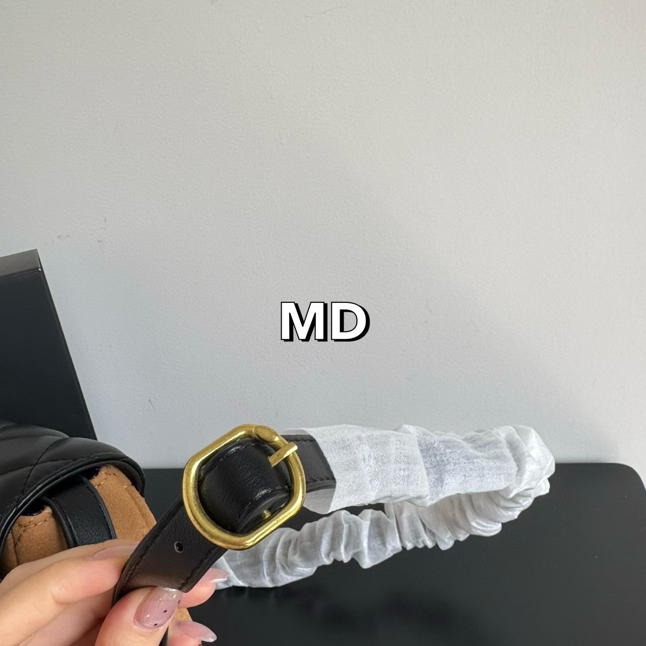 Chanel 25a Suede Mini Crossbody Bag กระเป๋าสะพายคลาสสิก ดีไซน์ทูโทนสุดไอคอนิก ฝาพับหนังตัวกระเป๋าหนังกลับสวยหรูลงตัว ไซส์มินิน่ารักน่าใช้