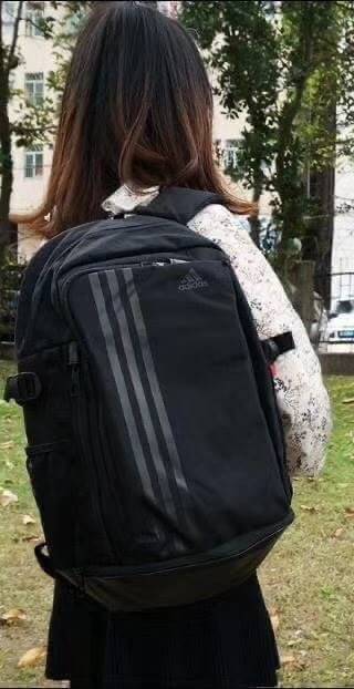 ADIDAS SPORT BACKPACK กระเป๋าเป้สไตล์สปอร์ต วัสดุผ้าแคนวาสคุณภาพดี ช่องใหญ่เปิดปิดด้วยซิปคู่ หัวซิปปั้มโลโก้ทุกจุด ภายในกว้างใส่เอกสารเอสี่ได้ มีช่องซิปด้านหน้าเพิ่มและช่องซิปด้านล่างใส่ของจุกจิกอีกหรือรองเท้าได้ สะพายไปเที่ยว/เรียน/ทำงาน คูลๆเลยคร้า!!