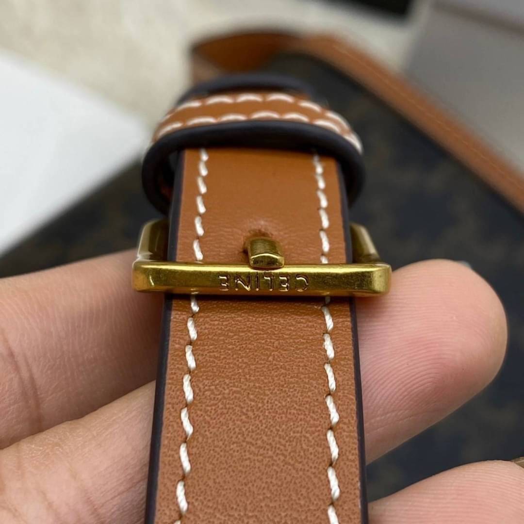 CELINE Teen BESACE TRIOMPHE in Triomphe Canvas and Calfskin Tan เกรดออริจินอล รุ่นใหม่ล่าสุด พร้อมส่งที่ไทย ภาพสินค้าถ่ายจากงานขายจริง ใช้งานต่างประเทศได้