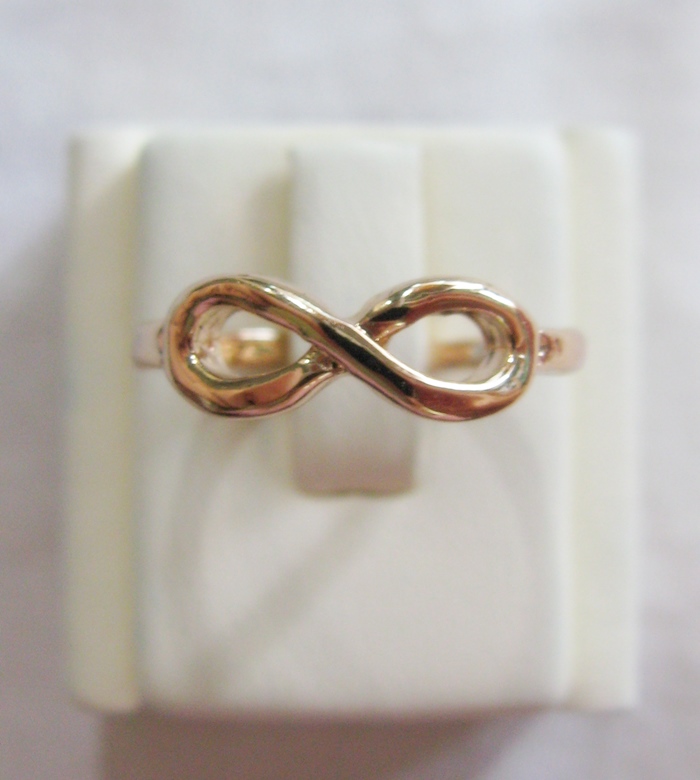 แหวนอินฟินิตี้ทองไมครอนเสริมเรื่องความรักการงานค่ะ