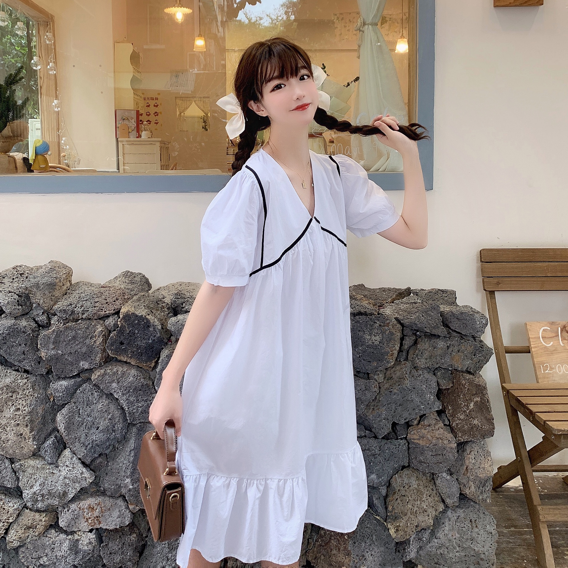 พร้อมส่ง 🌈 Helena dress เดรสสั้นแขนสั้นแต่งสายคาดสีดำ (33677)