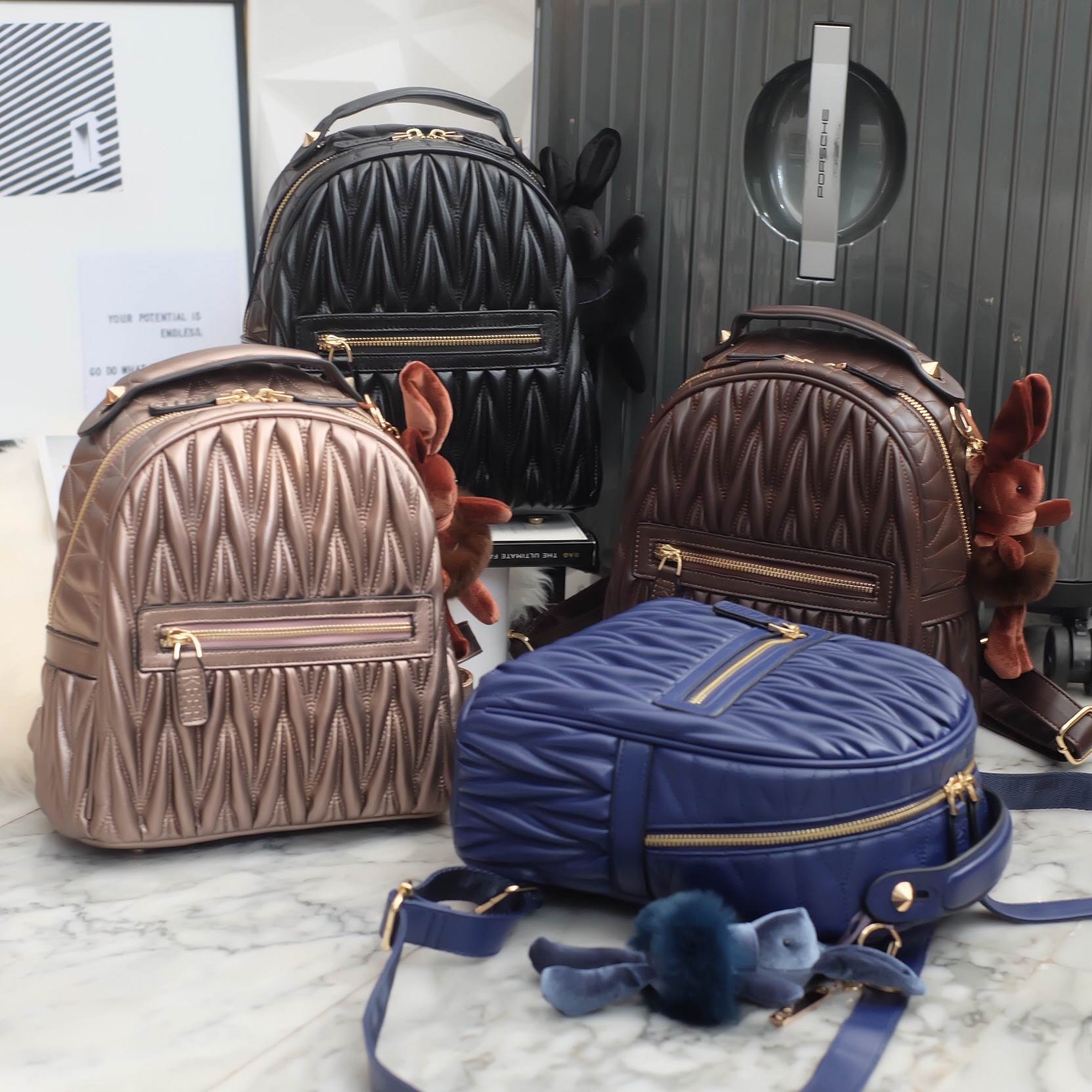 ฮิต!! จนต้อง ทำสีเพิ่ม 🌈🌈 KEEP ' Paris ' backpack 🎒👟 เป้ หนังแกะแท้ ระดับตำนาน ที่ครองใจสาวๆ เป็นอันดับหนึ่ง งานดี งานคุ้ม ต้องใบนี้เลย =>> กระเป๋า หนังแกะแท้เนื้อดี งาน handmade เย็บแบบฝีมือต่อฝีมือ เพิ่อให