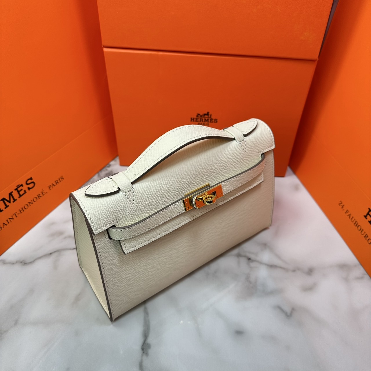 ORI หนังแท้ | Hermes Mini Kelly Pochette 20cm จิ๋วแต่แจ๋ว ราคาพุ่งยิ่งกว่าทอง กระเป๋าสะพายที่สุดแห่งหรูหราลัคชู นิยามของความสง่างามเหนือกาลเวลา