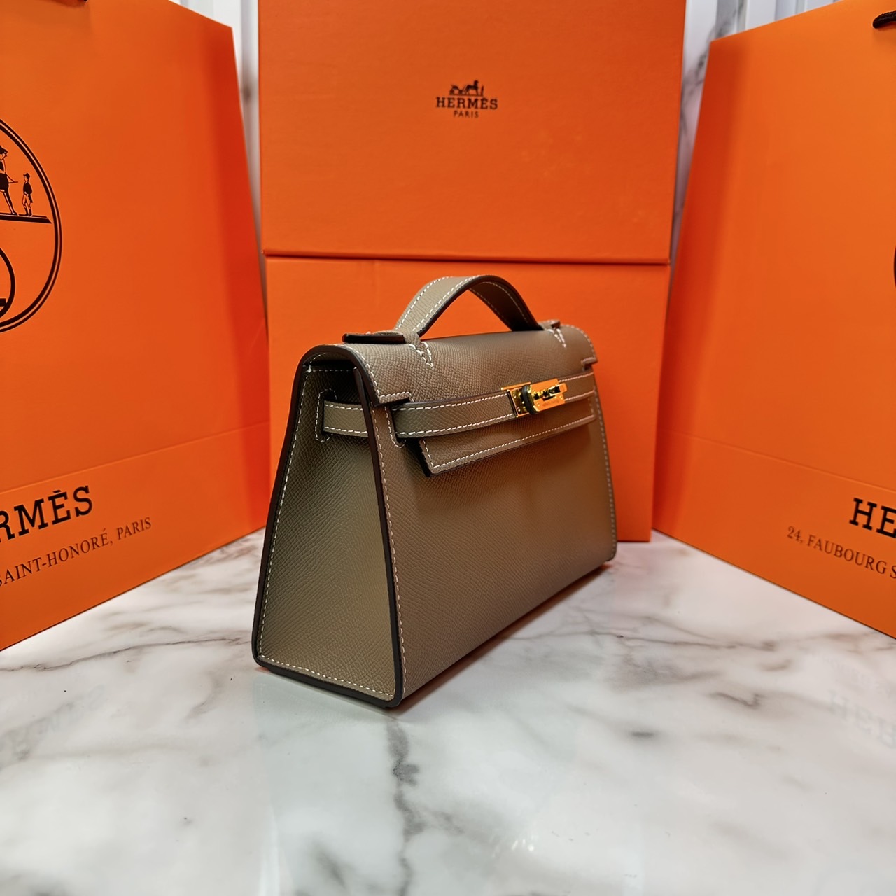ORI หนังแท้ | Hermes Mini Kelly Pochette 20cm จิ๋วแต่แจ๋ว ราคาพุ่งยิ่งกว่าทอง กระเป๋าสะพายที่สุดแห่งหรูหราลัคชู นิยามของความสง่างามเหนือกาลเวลา