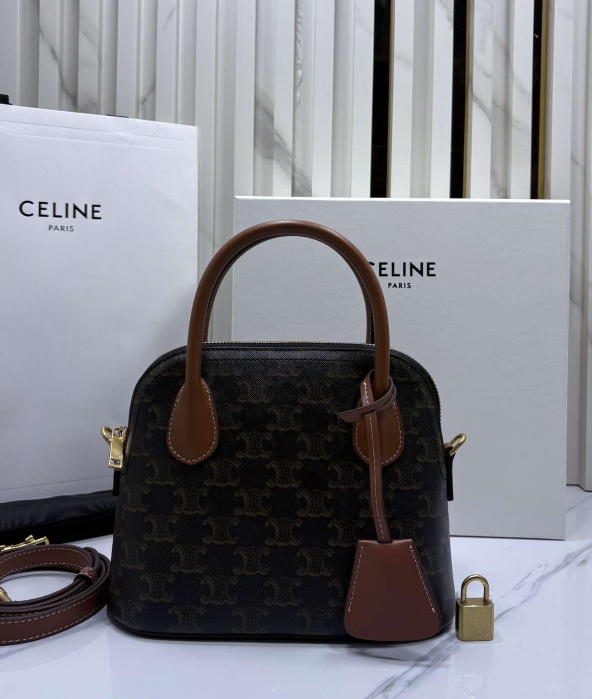 ORI หนังแท้ | CELINE TEEN HONORINE BAG IN Triomphe Canvas and Leather กระเป๋าสะพายทรงอัลม่าโท้ท พร้อมหูจับในตัว สวยเรียบหรู