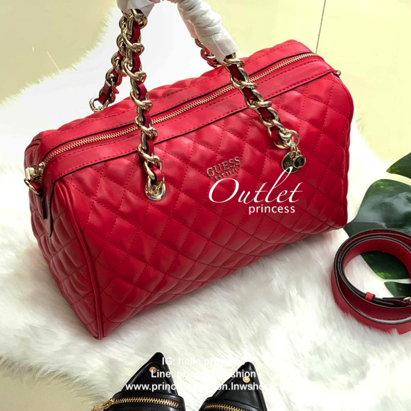 GUESS SWEET CANDY LARGE SATCHEL Handbag รุ่นใหม่หนัง PU นิ่ม เย็บลายตาราง ภายในกว้าง มีช่องซิปภายใน ตัวสายแต่งด้วยโซ่ทองร้อยหนัง สายสะพายถอดและปรับความยาวได้