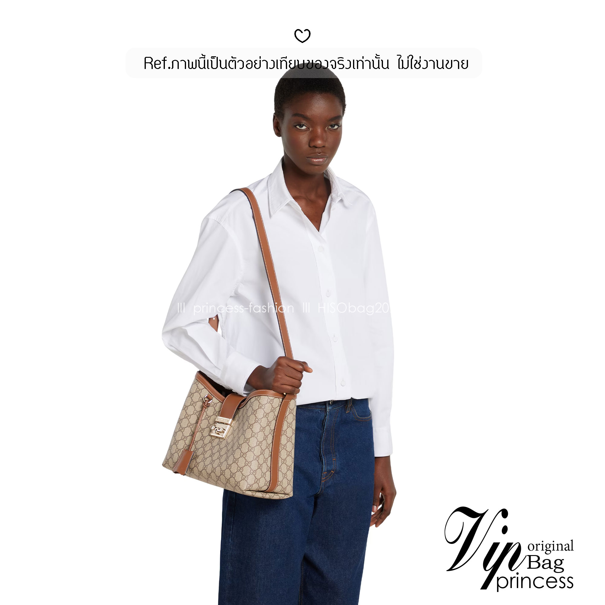 Gucci Padlock large shoulder bag กระเป๋าสะพายใบใหญ่ ในคอลเลกชั่น Pre-Fall 2025 แพดล็อกนำเสนอรูปทรงร่วมสมัยที่สามารถใช้งานได้หลากหลายสไตล์ สวยผู้ดีรูปทรงใช้งานง่าย วัสดุหนังแคนวาส