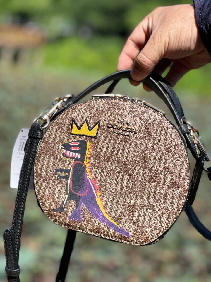 OUTLET 】COACH X JEAN-MICHEL BASQUIAT CANTEEN CROSSBODY IN SIGNATURE CANVAS (COACH C5658) พร้อมส่งที่ไทย ราคาสุดคุ้ม