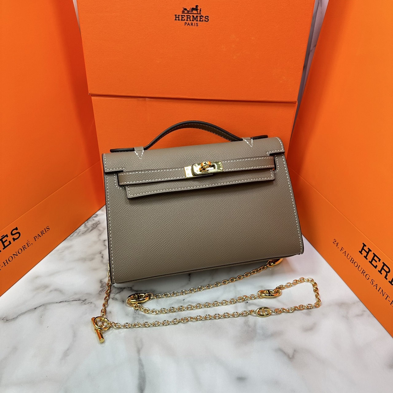 ORI หนังแท้ | Hermes Mini Kelly Pochette 20cm จิ๋วแต่แจ๋ว ราคาพุ่งยิ่งกว่าทอง กระเป๋าสะพายที่สุดแห่งหรูหราลัคชู นิยามของความสง่างามเหนือกาลเวลา