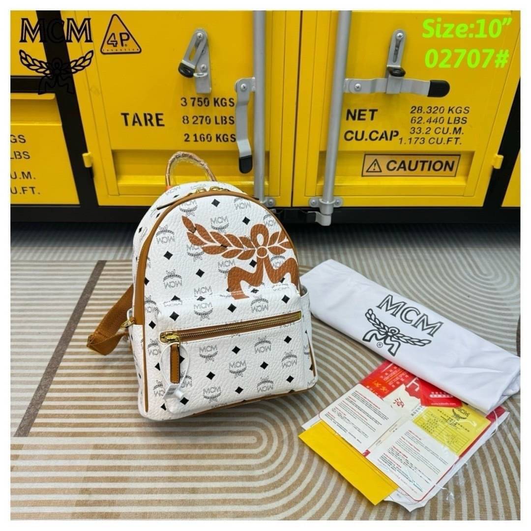 ORI | M.C.M Small Stark Mega Laurel Visetos Backpack กระเป๋าเป้คอลใหม่ไซส์เล็ก ดีไซน์โลโก้ด้านหน้าสวยหรูโดดเด่น Best seller Unisex ของงานเป้จริงๆ ใช้ได้ทั้งหนุ่มๆและสาวๆ