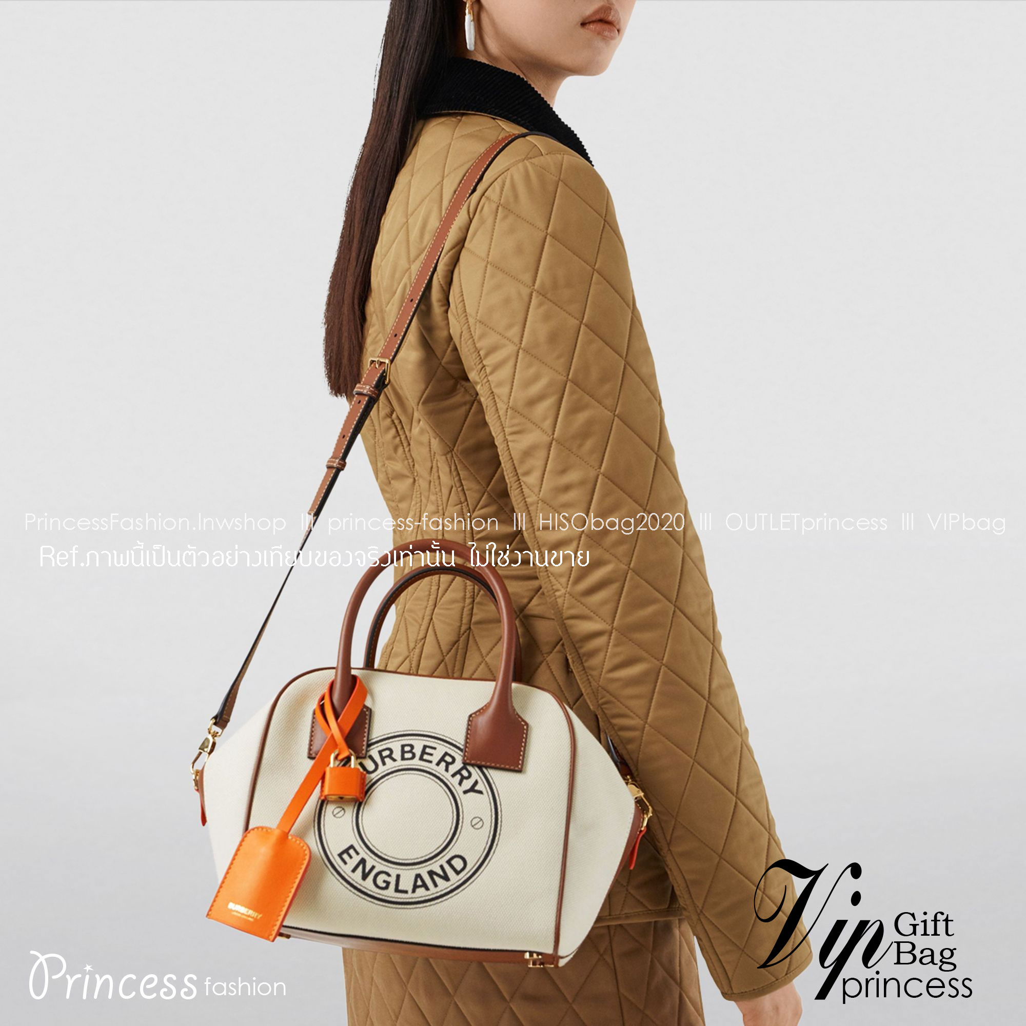 Burberry cube bag in cotton canvas with logo / BURBERRY HORSEFERRY-PRINT CANVAS HALF-CUBE BAG กระเป๋าถือ ทรงโท้ทผ้าแคนวาสพิมพ์ลายแบรนด์มาพร้อมสายยาวสายหนังแบบถอดใช้งานได้ คอลเล็คชั่นกระเป๋าตระกูลหนังผสมผ้าแคนวาสจากแบรนด์