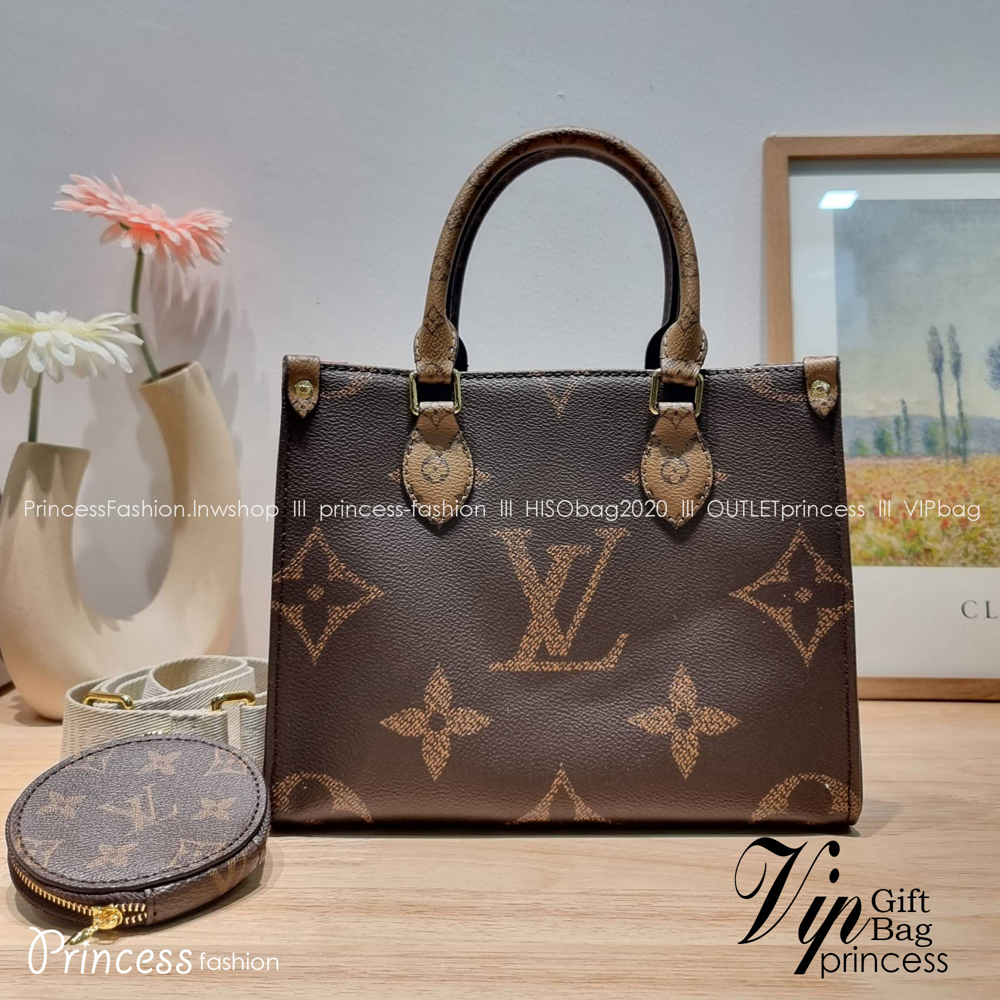 LV Onthego Small Bag กระเป๋าทรงโท้ทดีไซน์ใหม่ พร้อมสายสะพายสปอร์ตและใบลูก LV small tote with strap โทนสีคลาสสิคใช้งานง่าย ตอบโจทย์ได้ทุกลุค ทุกสไตล์