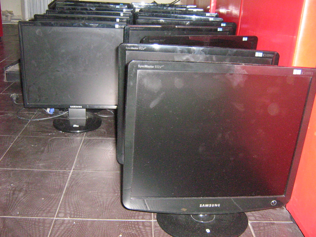 เครื่องคอมพิวเตอร์มือสอง