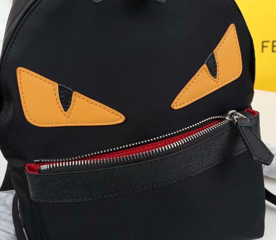 FENDI monster backpack เกรดออริจินอล FENDI Unisex Calfskin Nylon Logo Backpack กระเป๋าเป้เฟนดิ รุ่นยอดนิยมเอกลักษณ์แบรนด์ จุของได้เยอะ ใช้ได้ทั้งชายหญิง พกใบนี้ใบเดียวเอาอยู่ เป็นหนึ่งคอลเลคชั่นเด็ดที่สุดแห่งปีเลยจ้า
