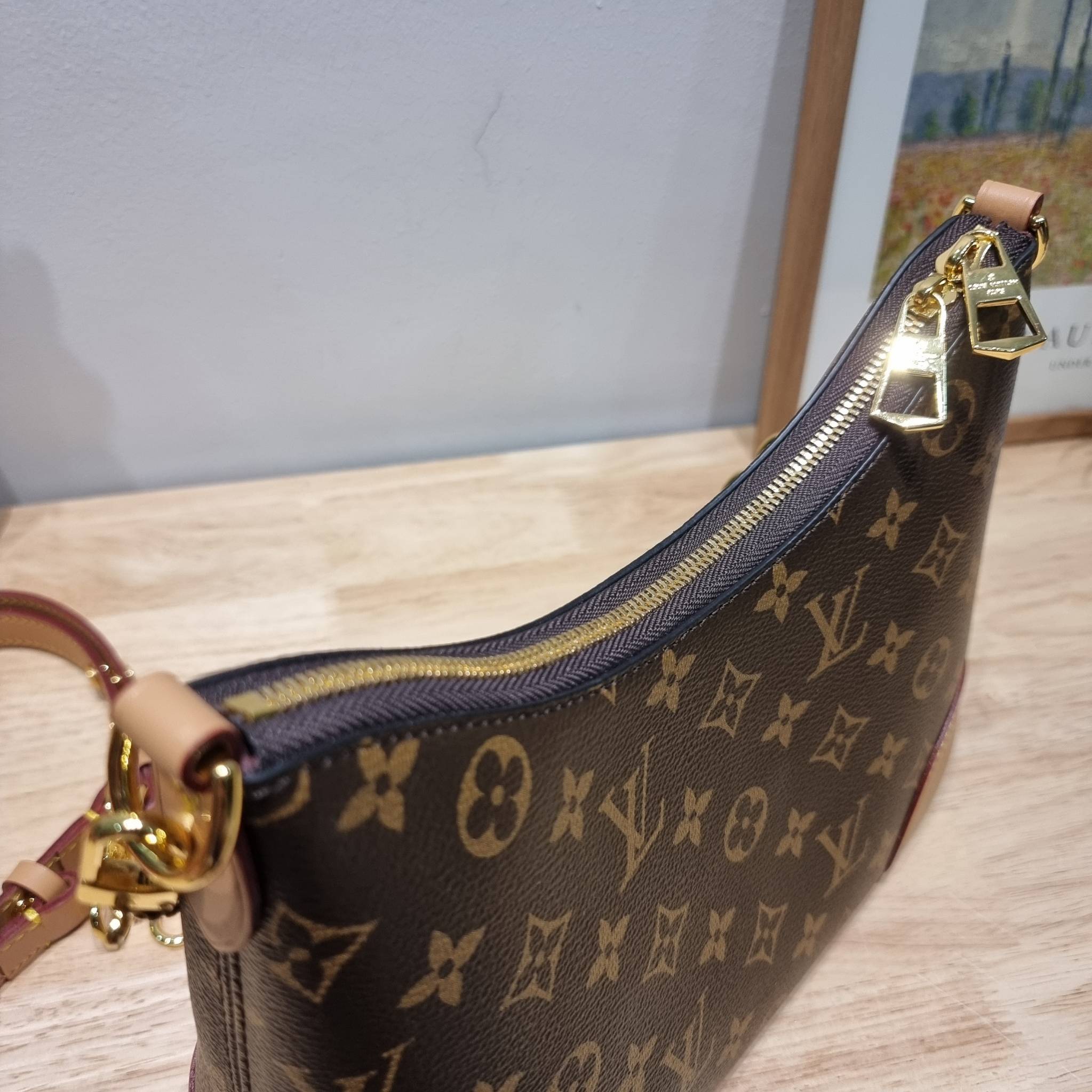 LV boulogne monogram bag กระเป๋าสะพาย ดีไซน์คลาสสิครุ่นสุดปัง ขนาดกำลังดี ใช้งานได้สะดวกคล่องตัว วัสดุหนังแคนวาสทนทาน