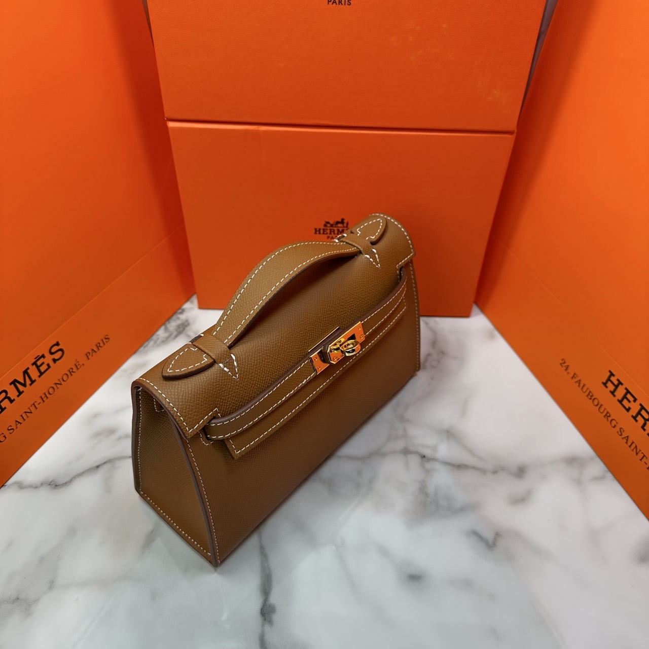 ORI หนังแท้ | Hermes Mini Kelly Pochette 20cm จิ๋วแต่แจ๋ว ราคาพุ่งยิ่งกว่าทอง กระเป๋าสะพายที่สุดแห่งหรูหราลัคชู นิยามของความสง่างามเหนือกาลเวลา