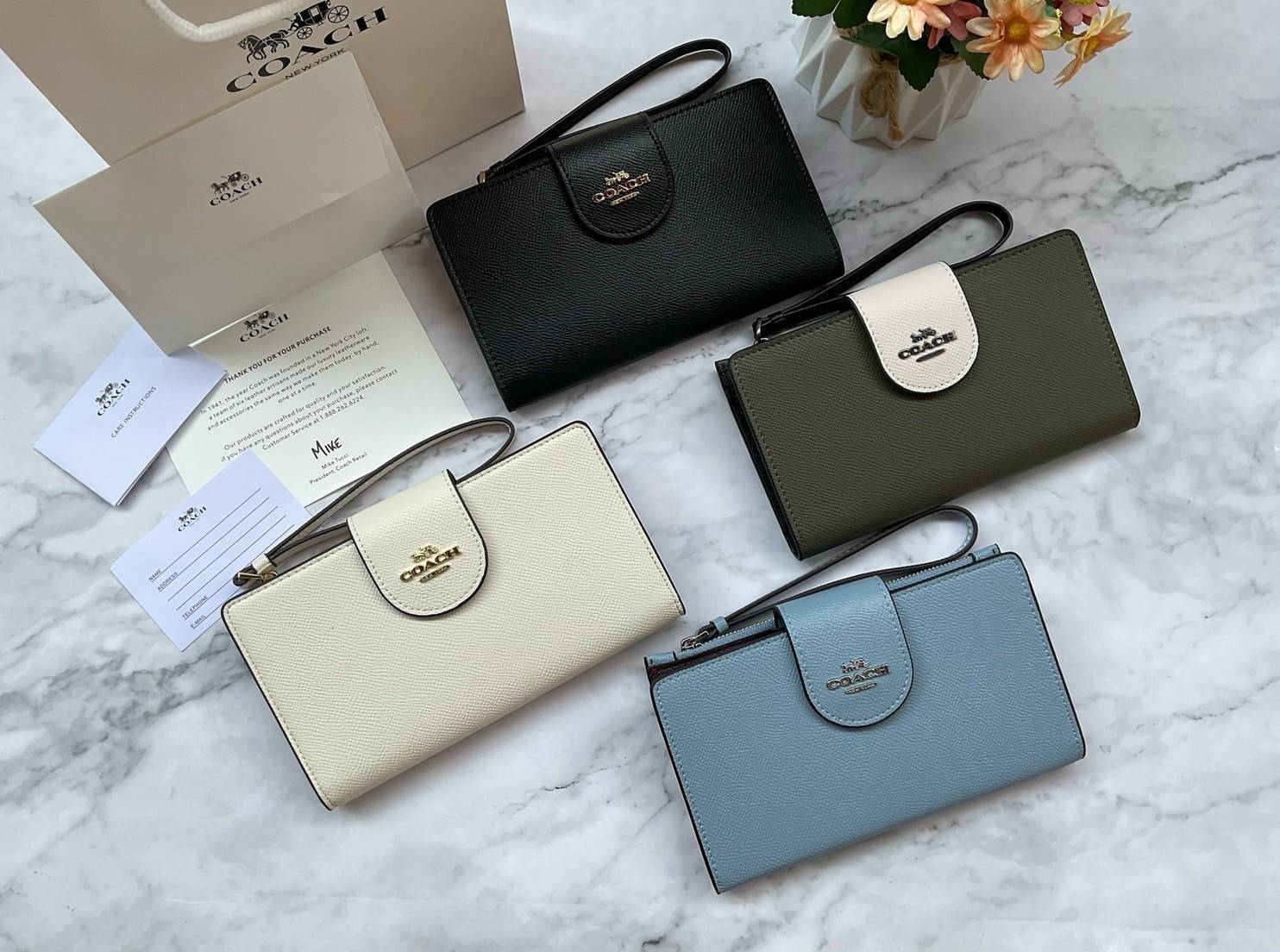 COACH TECH WALLET (COACH C2869) New Coach กระเป๋าสตางค์ใบยาวรุ่นใหม่ ใส่โทรศัพท์ได้ด้วยน๊า!! คอลเลคชั่นสวยหรู