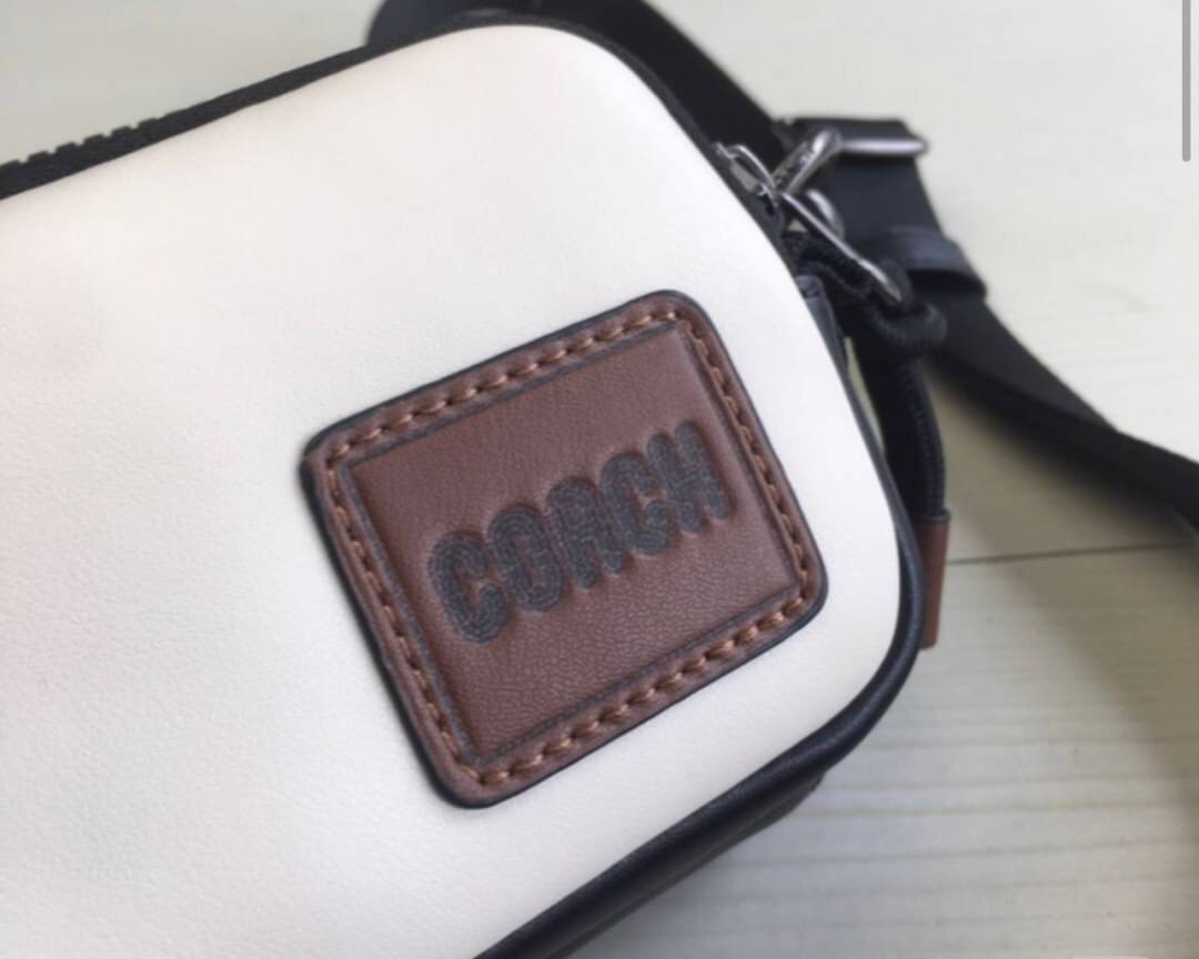 OUTLET 】Coach Pacer Convertible Double Pouch In Colorblock Signature Canvas With Coach Patch พร้อมส่งที่ไทย