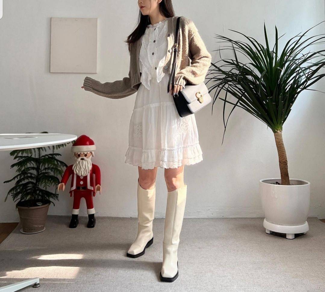 COACH STUDIO GLOVETANNED LEATHER SHOULDER BAG (C6641)🌺ห้ามพลาดเด็ดขาด!! สวยละมุน เรียบหรู ดูแพงสุดๆ!! //กระเป๋าถือ กระเป๋าสะพาย ดีไซน์เนี้ยบ! เฉียบมาก!// วัสดุหนังแท้ หนังเรียบเต็มใบ อยู่ทรง สวยมากๆ ดีเทลเรียบหรู ผู้ดีสุดๆ!// ด้านหน้าเปิด-ปิดด้วยต