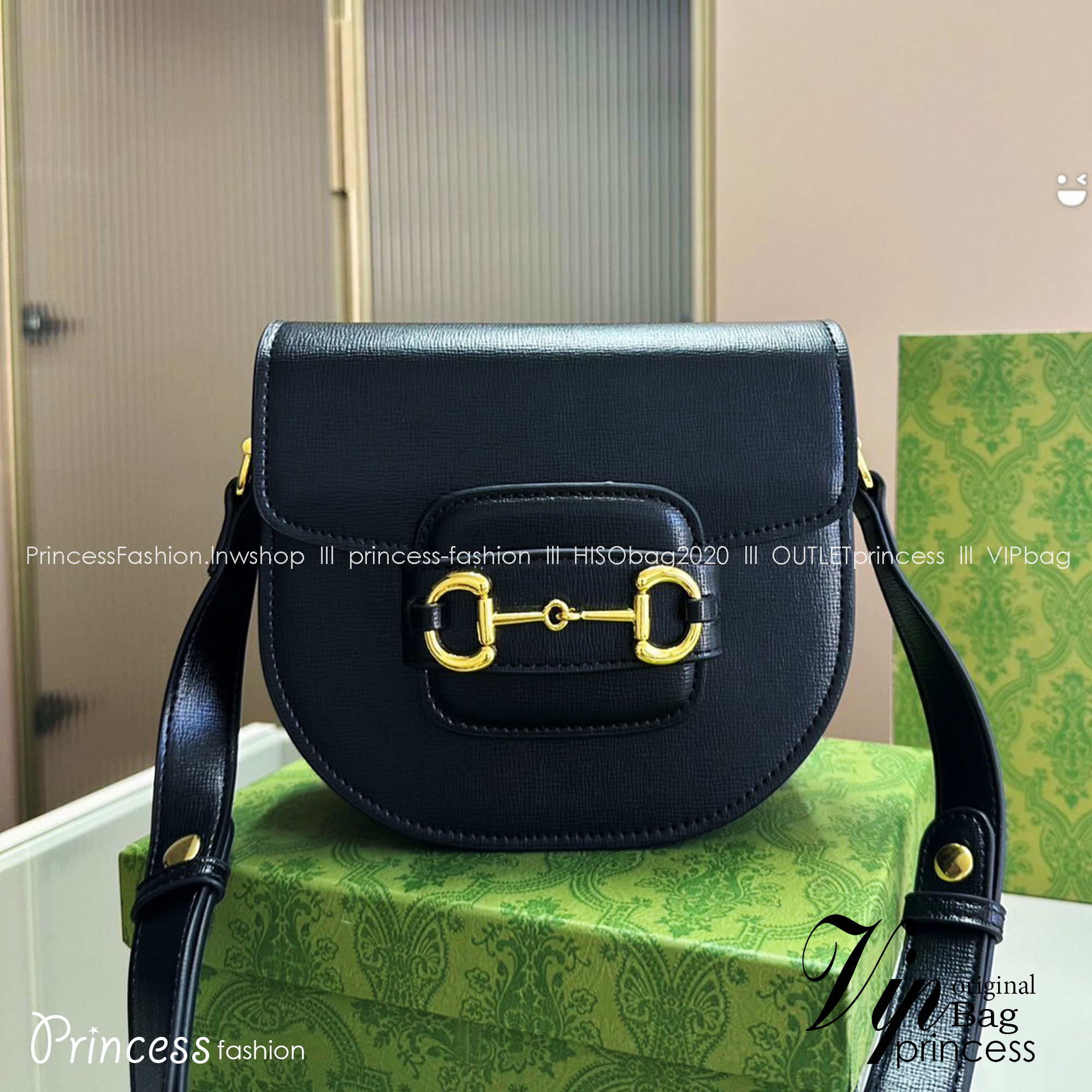 GUCCI HORSEBIT 1955 MINI ROUNDED BAG GG Supreme / GUCCI BAG พร้อมส่งที่ไทย กระเป๋าสะพายสุดคลาสสิค เรียบหรู ดีไซน์ใหม่ลาสุด 2023 **รอบนี้จัดราคาพิเศษสุดคุ้ม งานสวยเกินราคาค่ะ