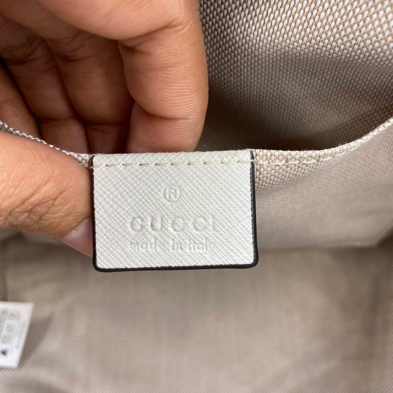 VIP 】Animal-Friendly Gucci Kid GG Supreme Tote Bag งานหนังแท้ทรงตั้งสวย ขนาดกะทัดรัด จุของได้เยอะ ใช้ได้ทั้งเด็กและผู้ใหญ่ น่ารักมากค่ะ **ขายดีตลอดกาล**