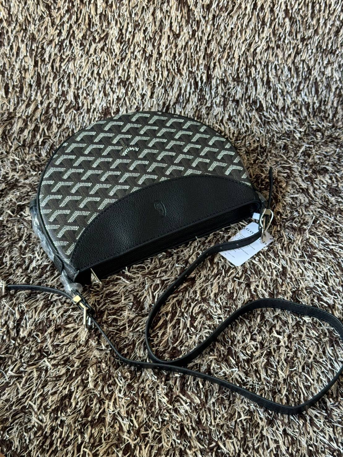 ORI หนังแท้ | GOYARD Hirondelle Bag กระเป๋าสะพายทรงครึ่งวงกลม ใข้งานได้หลายแบบทั้งในสไตล์ลําลอง