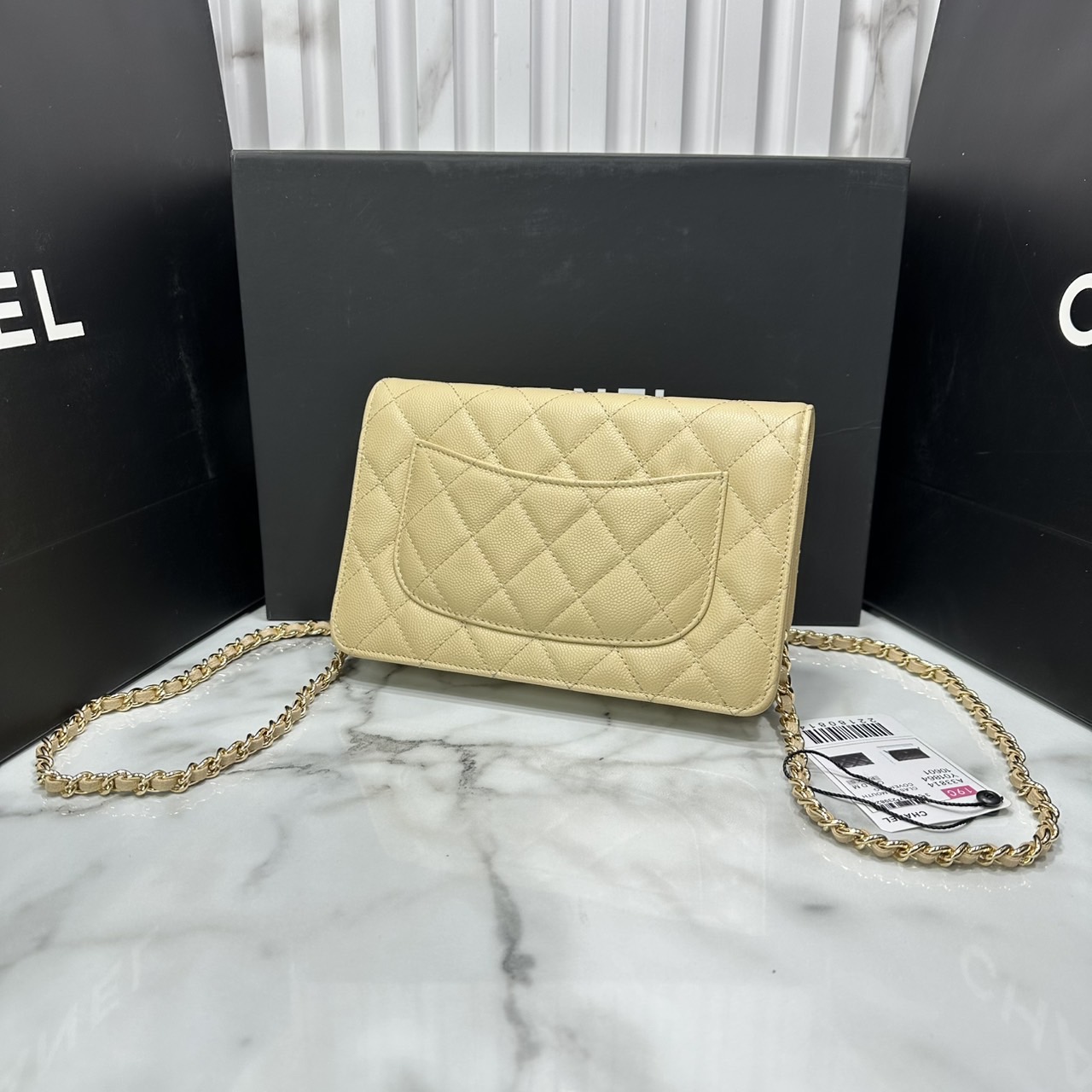 ORI หนังแท้ | CHANEL Woc Wallet on Chain 18cm กระเป๋าสะพายทรงวอคดีไซน์แบ่งช่องด้านในเป็นกระเป๋าสตางค์ รุ่นยอดนิยม หรูหราระดับตำนาน สวยงามเหนือกาลเวลา