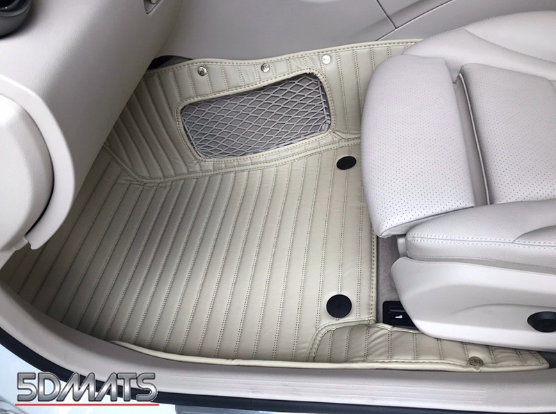 พรมปูพื้นรถยนต์5D BENZ C-CLASS W204 ปี2008-14 สีครีม 3ชิ้น