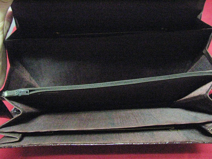 กระเป๋าหนังจระเข้แท้(มือ2)ค่ะ