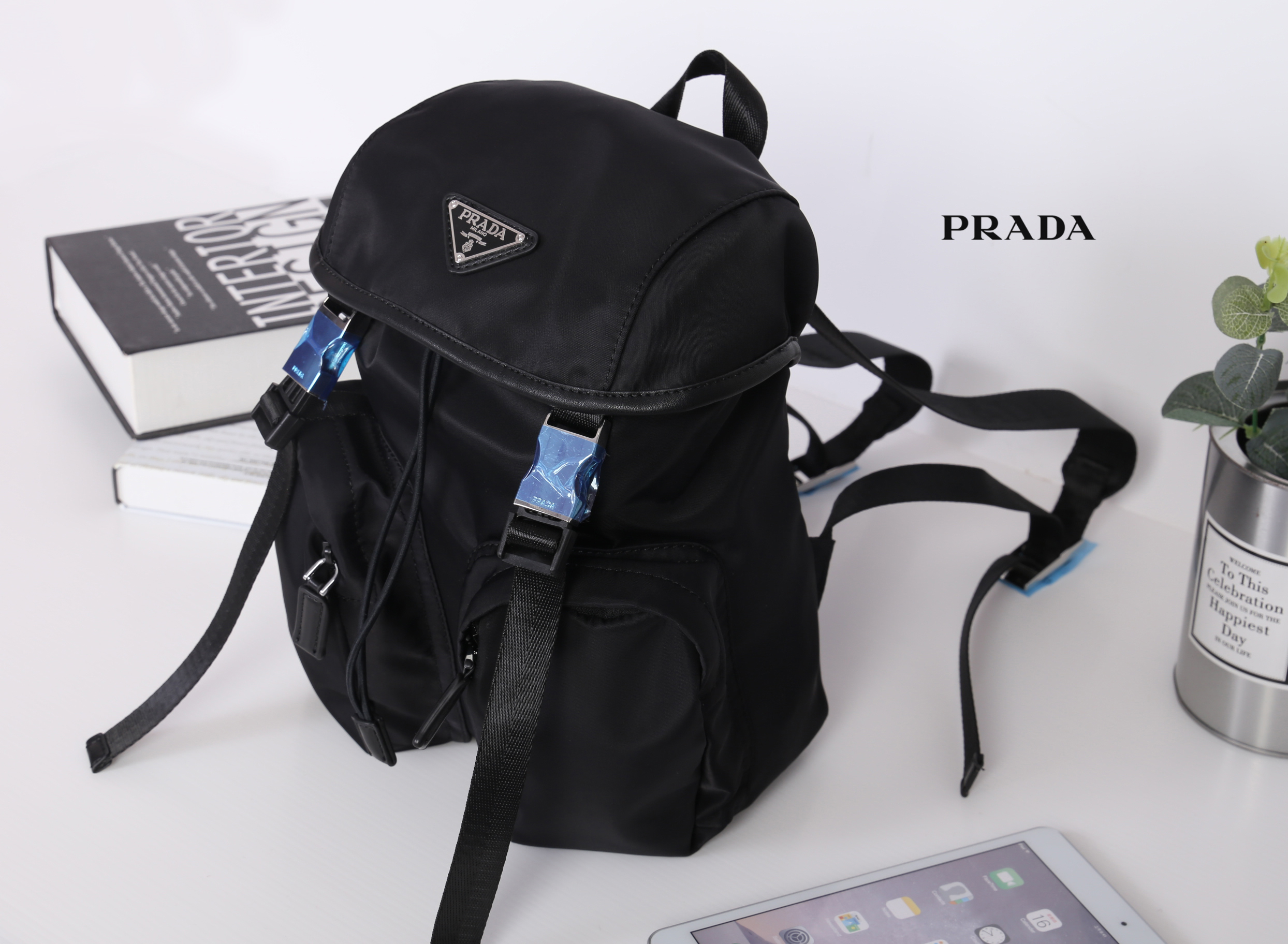 PRADA NYLON MINI BACKPACK สินค้า Premium gift จากเค้าเตอร์แบรนด์ต่างประเทศ รุ่น Limited edition กระเป๋าสะพายเป้ Size mini ขนาดกำลังน่ารัก ที่ฮ๊อตสุดๆ วัสดุเป็น Nylon เนื้อหนา คุณภาพดี ขนาดกะทัดรัด พกพาสะดวก น้ำหนักเบา ด้านหน้าติดโลโก้แบรนด์ อะไหล่เงินสวยห