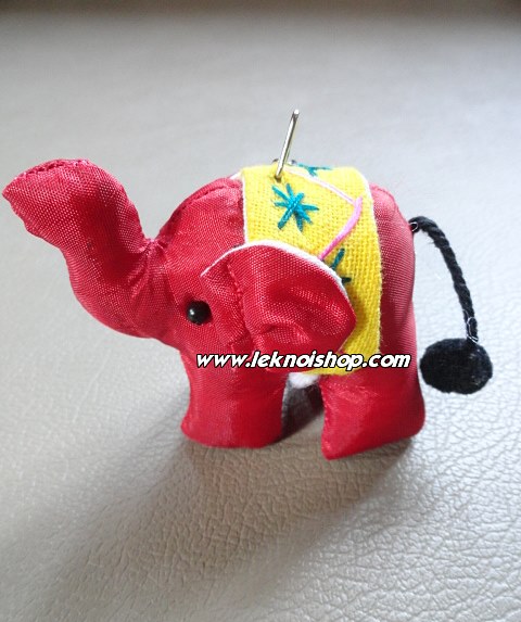 พวงกุญแจช้างผ้าไหม KL 00193