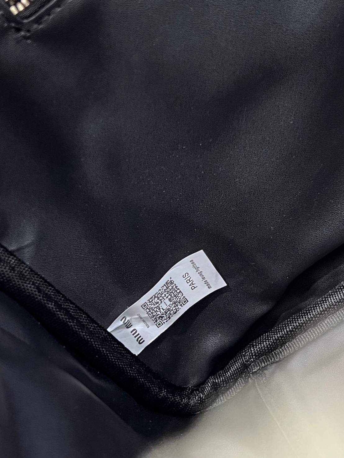 MIUMIU Leather top-handle bag / MIUMIU Boston Bag กระเป๋าถือสะพาย เกรดออริ 1:1 ใช้งานต่างประเทศได้