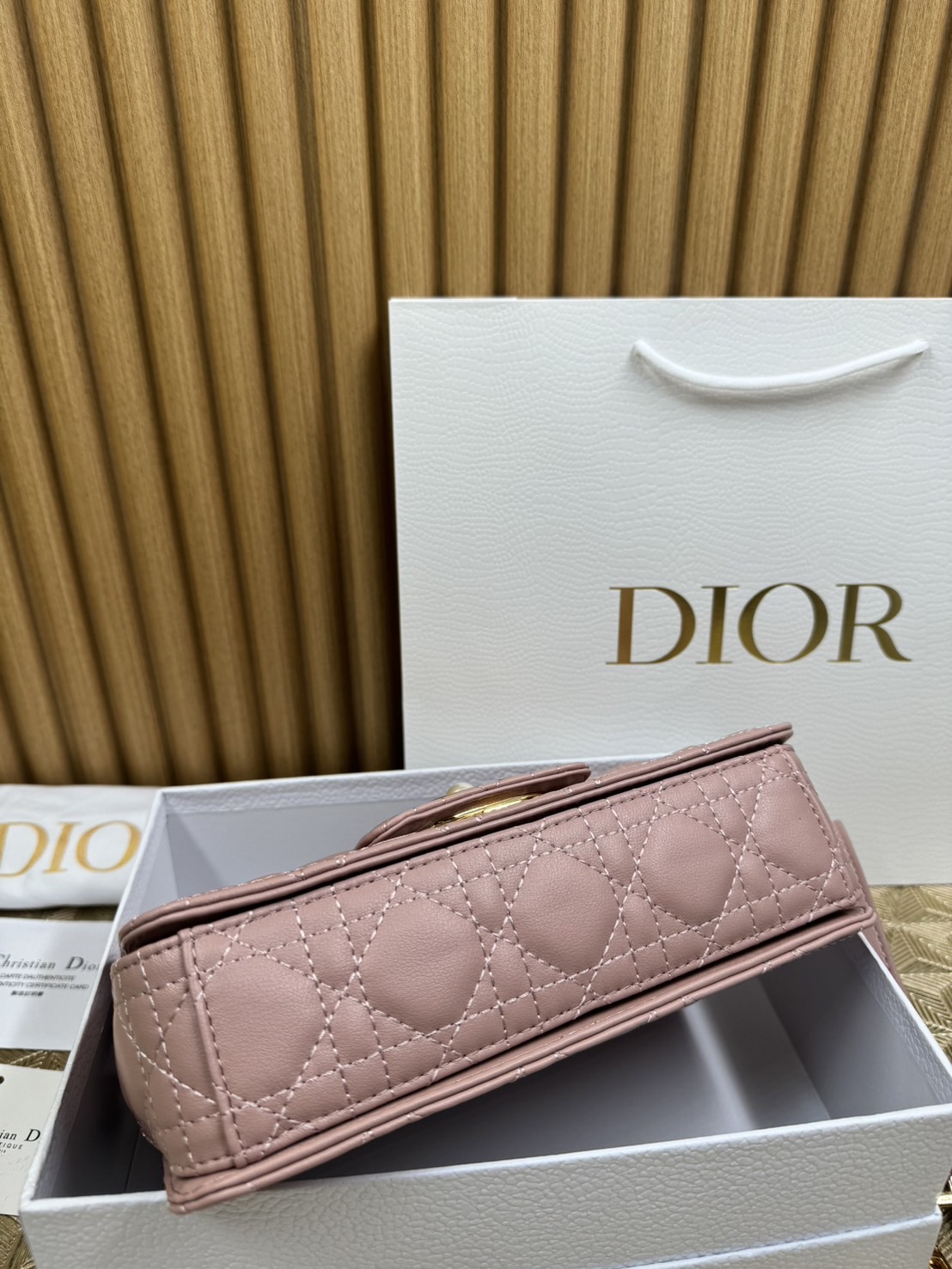 พร้อมส่ง 6 สี Small Dior Jolie Top Handle Bag 22cm กระเป๋าสะพาย เกรดออริ สลับแท้ 1:1 ใช้ต่างประเทศได้