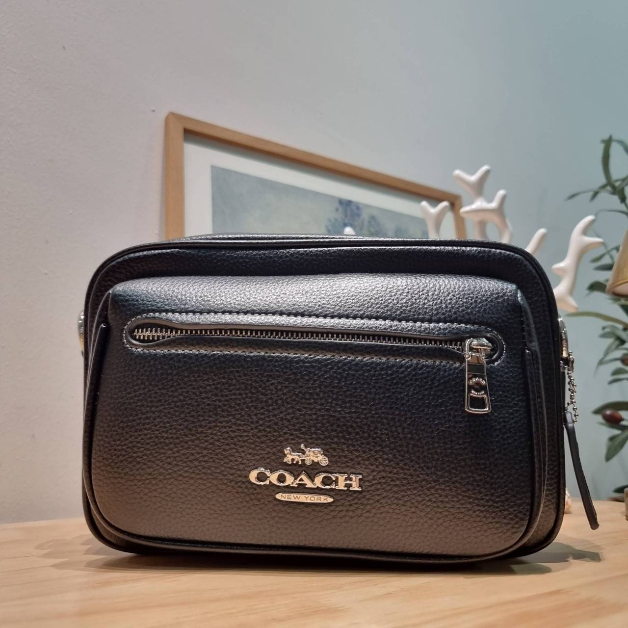 COACH ELIAS CROSSBODY IN SIGNATURE CANVAS BAG CJ509 CJ510 กระเป๋าครอสบอดี้ทรงคลาสสิค ดีไซน์รูปแบบใหม่ ใช้งานง่ายและสะดวก