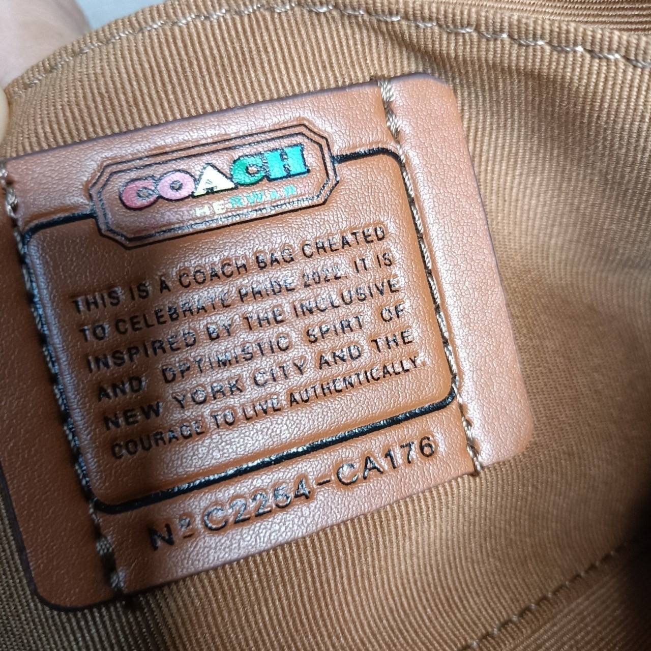 พร้อมส่งครบสี สวยทุกสีเลยค่า😘 ((CA173//CA209//CA548)) COACH TERI SHOULDER BAG 🔹กระเป๋าทรงพอช ในรูปแบบหนังแท้ หนังนิ่มสวยมากค่ะ