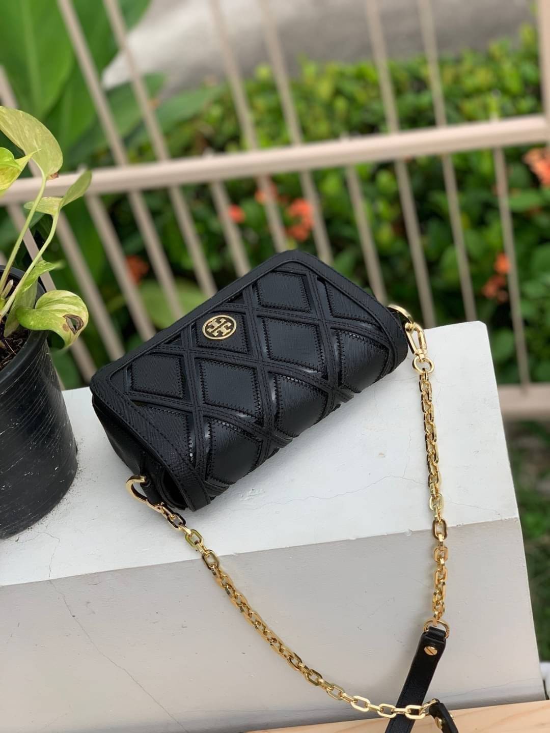 ของแท้ 💯% 】Tory Burch Shoulder Bag Robinson Patchwork Mini Chain กระเป๋าสะพายทรงครอสบอดี้ ที่ดูเรียบง่ายแต่ยังคงเสน่ห์ความเป็นTory ด้วยโลโก้ที่เป็นซิกเนเจอร์