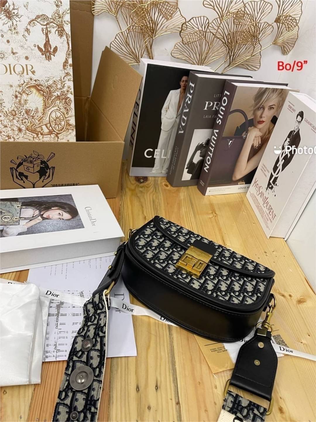 Dior Addict Flap Bag in Oblique กระเป๋าสะพาย ไอเท็มใหม่ล่าสุดปังมากๆ น่าใช้น่าสะสม พร้อมกล่องแบรนด์ จะซื้อใช้เองหรือมอบเป็นของขวัญก็ดูดีถูกใจผู้รับแน่นอนค่ะ พร้อมส่งที่ไทยราคาสุดคุ้มไอเท็มเด็ดๆห้ามพลาด!