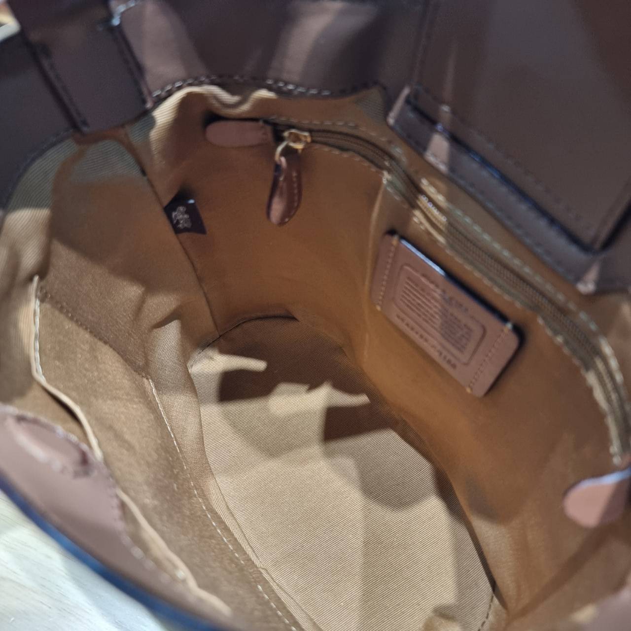 COACH CR155 SOPHIE BUCKET BAG IN SIGNATURE CANVAS WITH FLORAL PRINT กระเป๋าทรงบัคเก็ต ที่มีดีไซน์ลวดลายดอกไม้น่ารักน่าใช้ เกรดท็อปออริ 1:1 สลับแท้