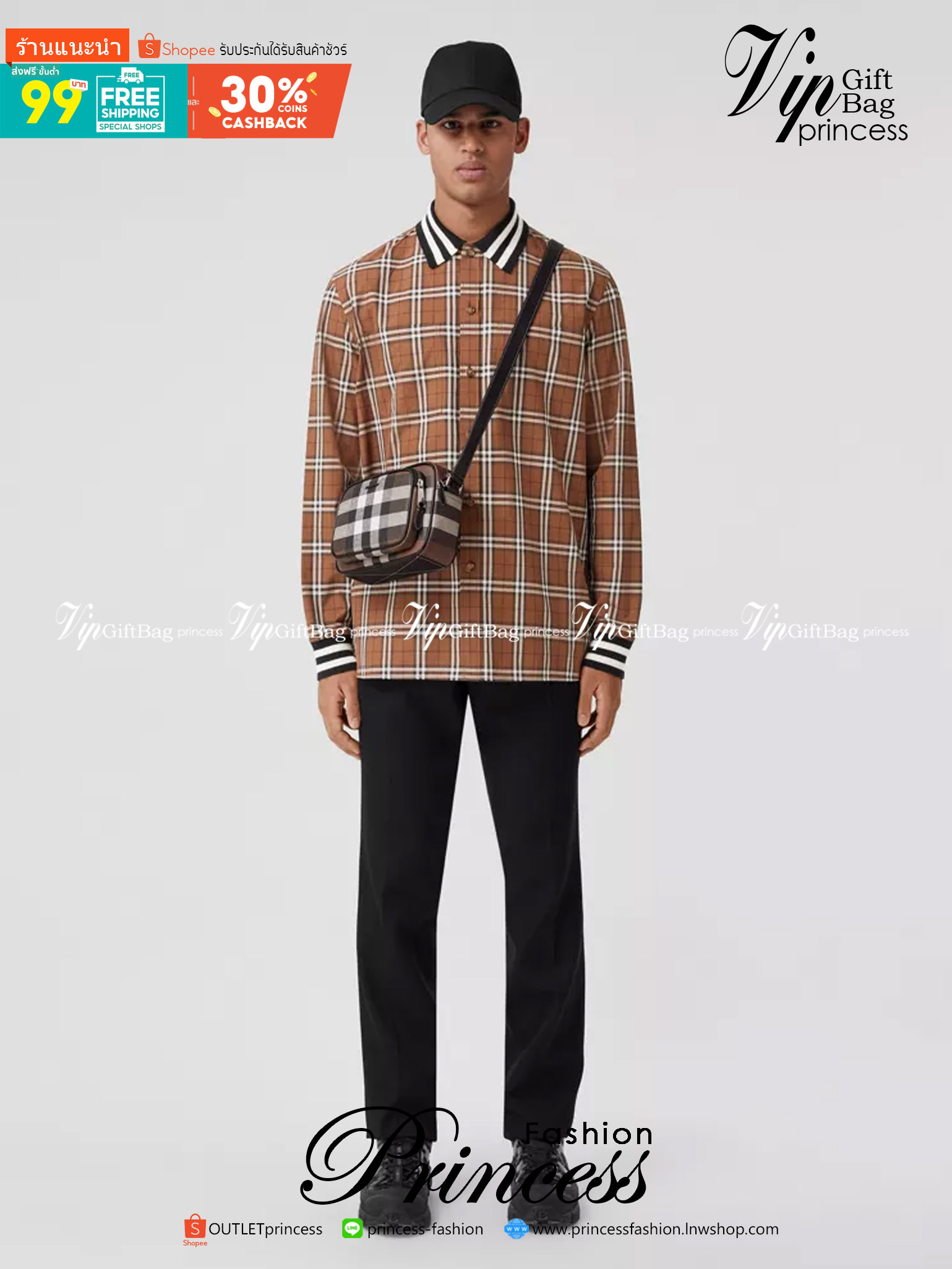 Burberry Vintage Check And Leather Crossbody Bag / Burberry Check Crossbody รุ่นใหม่ล่าสุด คุณผู้ชายช็อปด่วนค่า 🇬🇧 NEW ARRIVAL วัสดุ CANVAS อยู่ทรง ด้านหน้มีช่องซิปใส่ของหนึ่งช่อง ช่องหลักปิดเปิดด้วยซิป Rare items เด็ดๆแบบนี้ห้ามพลาดน้าาา