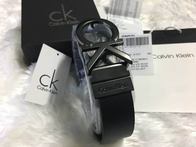 ชุดของขวัญสำหรับคุณผู้ชาย เข็มขัด Calvin klein พร้อมกล่องสวยหรู พร้อมถุงกระดาษแบรนด์ ซื้อเป็นของขวัญ ของฝาก ปีใหม่ ดีเลิศมากค่ะขอบอก
