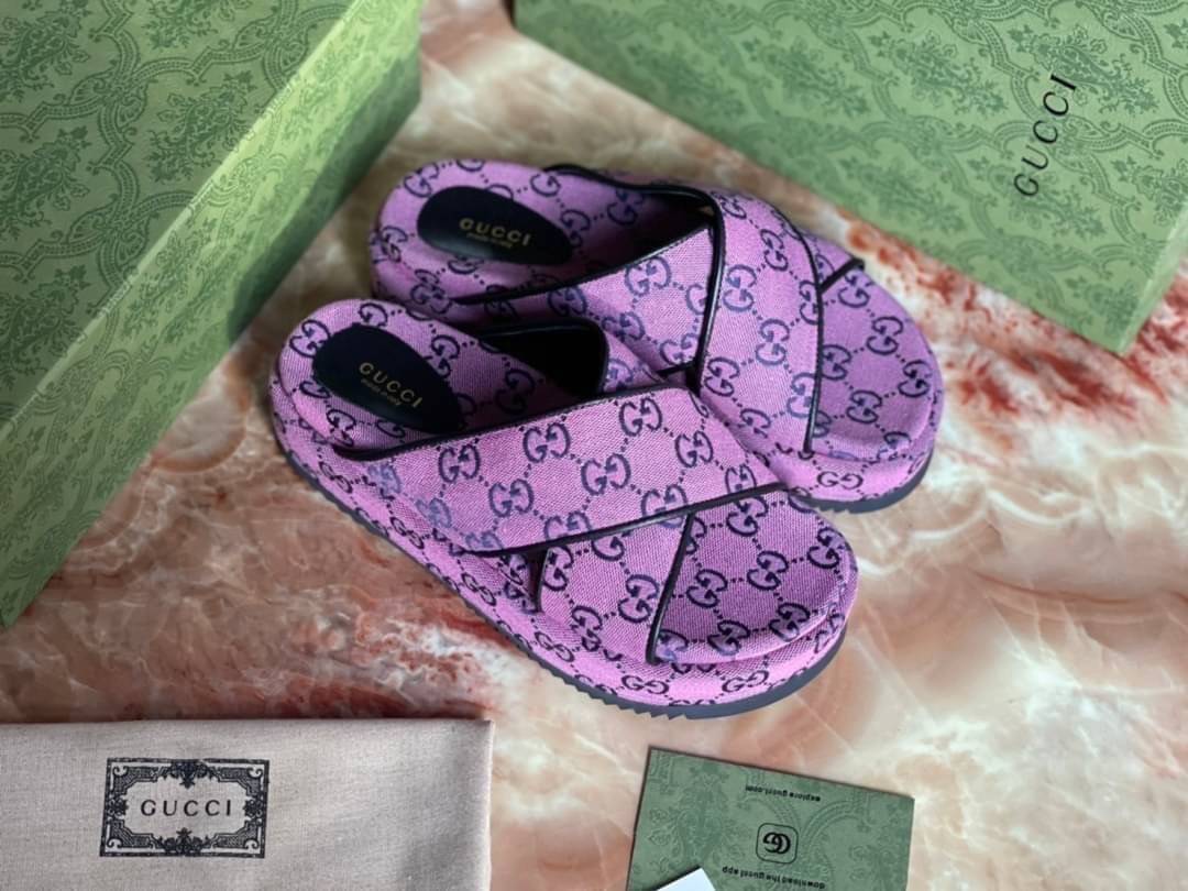 หนังแท้ GUCCI Denim Sandals / GG jacquard organic denim platform sandals / GG Shoes พร้อมส่งที่ไทย รองเท้าผ้าเดนิมเกรดเทพออริจินอล ภาพสินค้าถ่ายจากงานขายจริง ใช้งานต่างประเทศได้ค่ะ