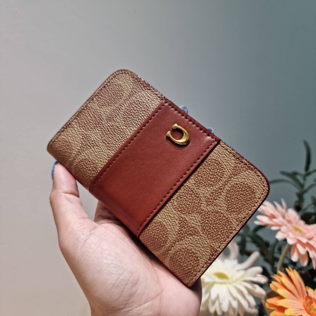 COACH SLIM CARD CASE IN SIGNATURE CANVAS C4818 / C5870 / C4818 กระเป๋าถนอมบัตรกึ่งกระเป๋าสตางค์ เกรดท็อปออริ เกรดดีสุด สลับแท้ 1:1 ใช้ต่างประเทศได้