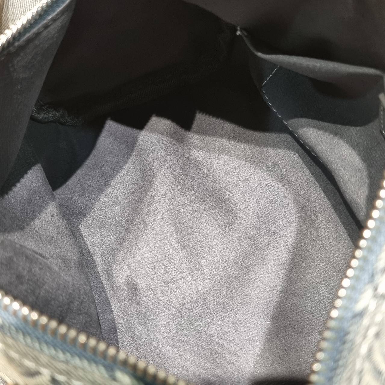 LV bandouliere 25 washed denim monogram keepall bag ใหม่ล่าสุด กับกระเป๋าทรงหมอนสุดฮิต ที่มาในรูปแบบ washed denim สวยคลาสสิค ดูแพงสุดๆ