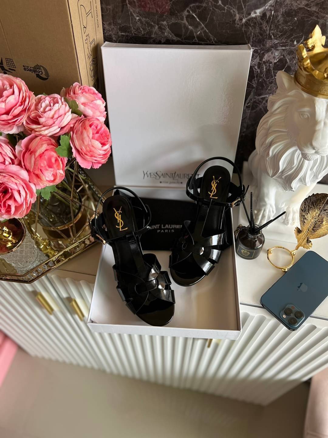 YSL TRIBUTE HEEL / SAINT LAURENT TRIBUTE HEEL / YSL HIGH HEEL เกรดออริจินอล รองเท้าส้นสูงแบรนด์หรู ที่สาวๆ ทุกคนควรมี ไว้ออกงานหรือใส่ทำงานได้ คู่นี้คือปังได้ตลอดกาล เพิ่มความสูงเพรียว สวยหรูมากค่ะ