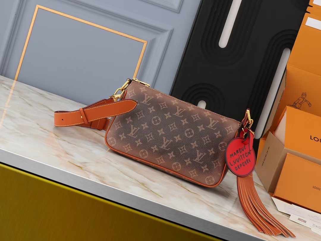 LV Pochette Accessoire XL Bag Monogram Canvas Aged leather trim กระเป๋าสะพายทรงพอชรุ่นใหม่ แคนวาสแต่งเก่า คลาสสิกและเท่มากๆ