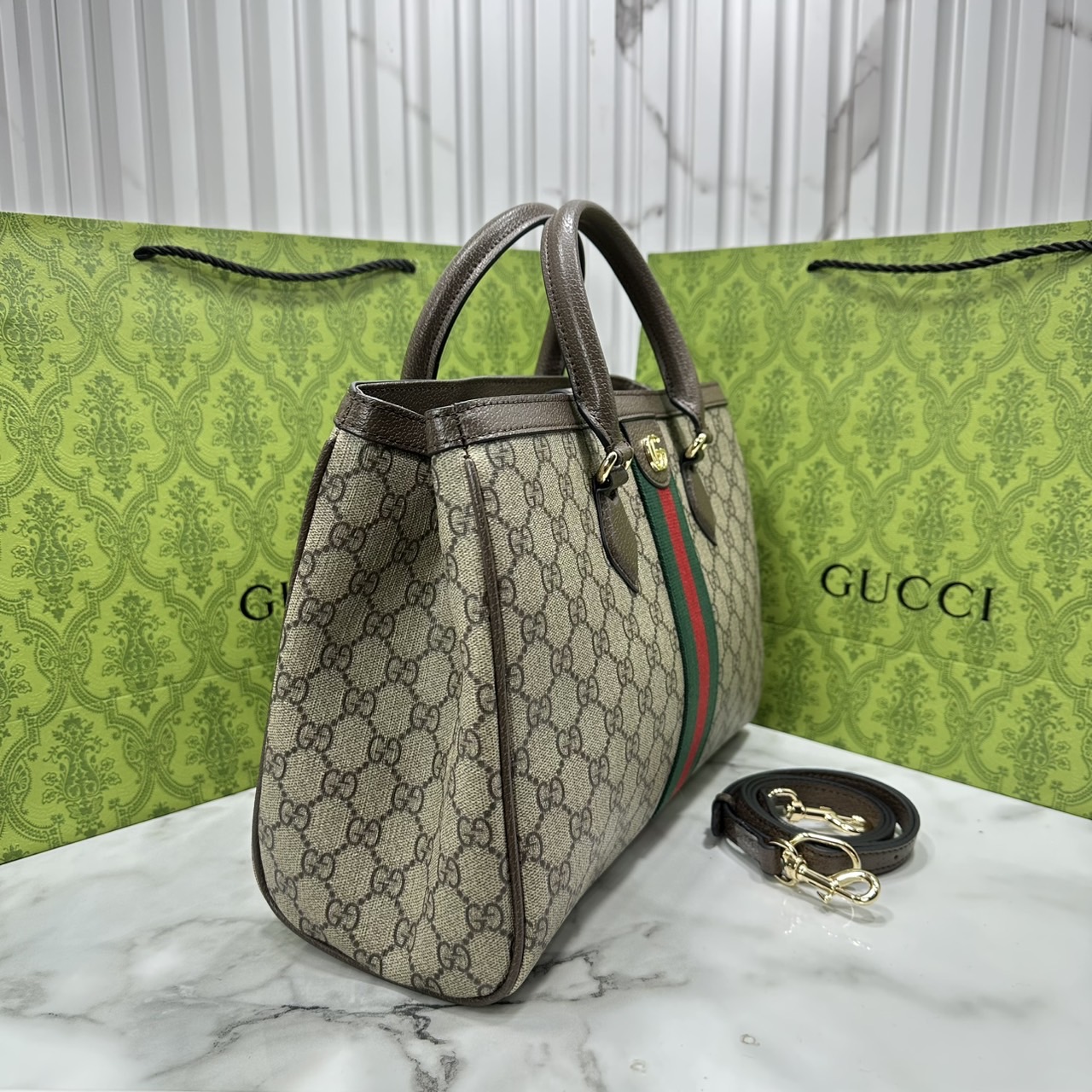 ORI หนังแท้ | Gucci Ophidia medium tote bag Monogram Double G / Gucci Tote Bag กระเป๋าสะพายทรงโท้ทใบใบใหญ่ คอลเล็กชั่น Ophidia ไฮไลท์รูปทรงและฟังก์ชั่นการใช้งานที่ได้รับการตีความใหม่