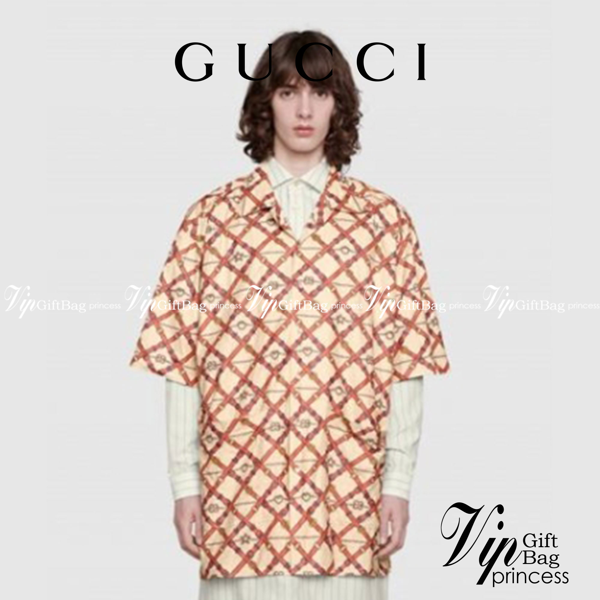 Gucci Oversized paper effect Bowling Print Shirt / Gucci Men's Shirts / Gucci Shirt งานเกรดออริจินอล พิมพ์ลายคมชัด มีป้ายแท็กที่คอเสื้อทุกตัว พร้อมส่งที่ไทย ภาพสินค้าถ่ายจากงานขายจริง ใช้งานต่างประเทศได้